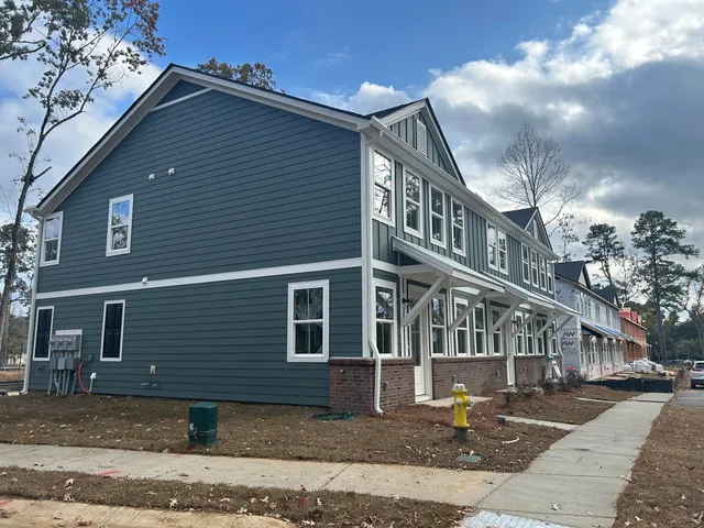 $259,990 | 451 Martins Creek Boulevard, Summerville, SC 29485