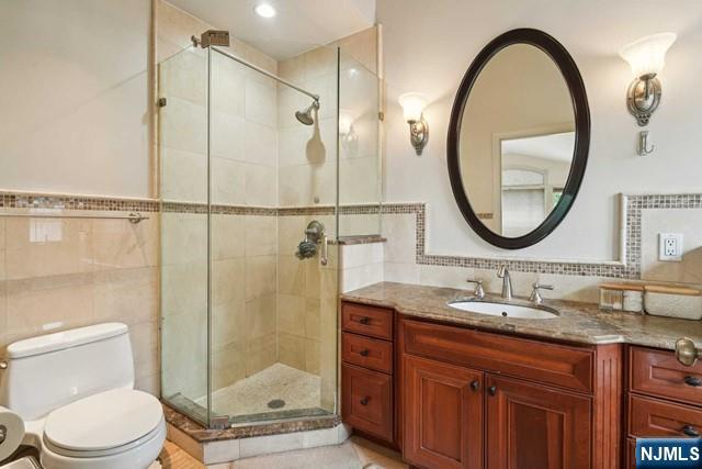 75 Myrtle Avenue, Unit 1 Edgewater, NJ 07020 - Photo 20 of 31