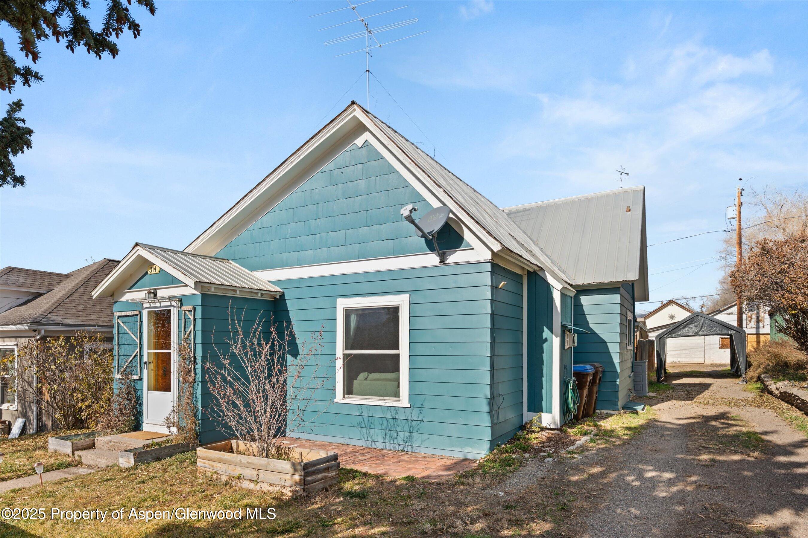 314 East 5th Street Rifle, CO 81650 - Photo 3 of 28 05-314E5thSt_25111405