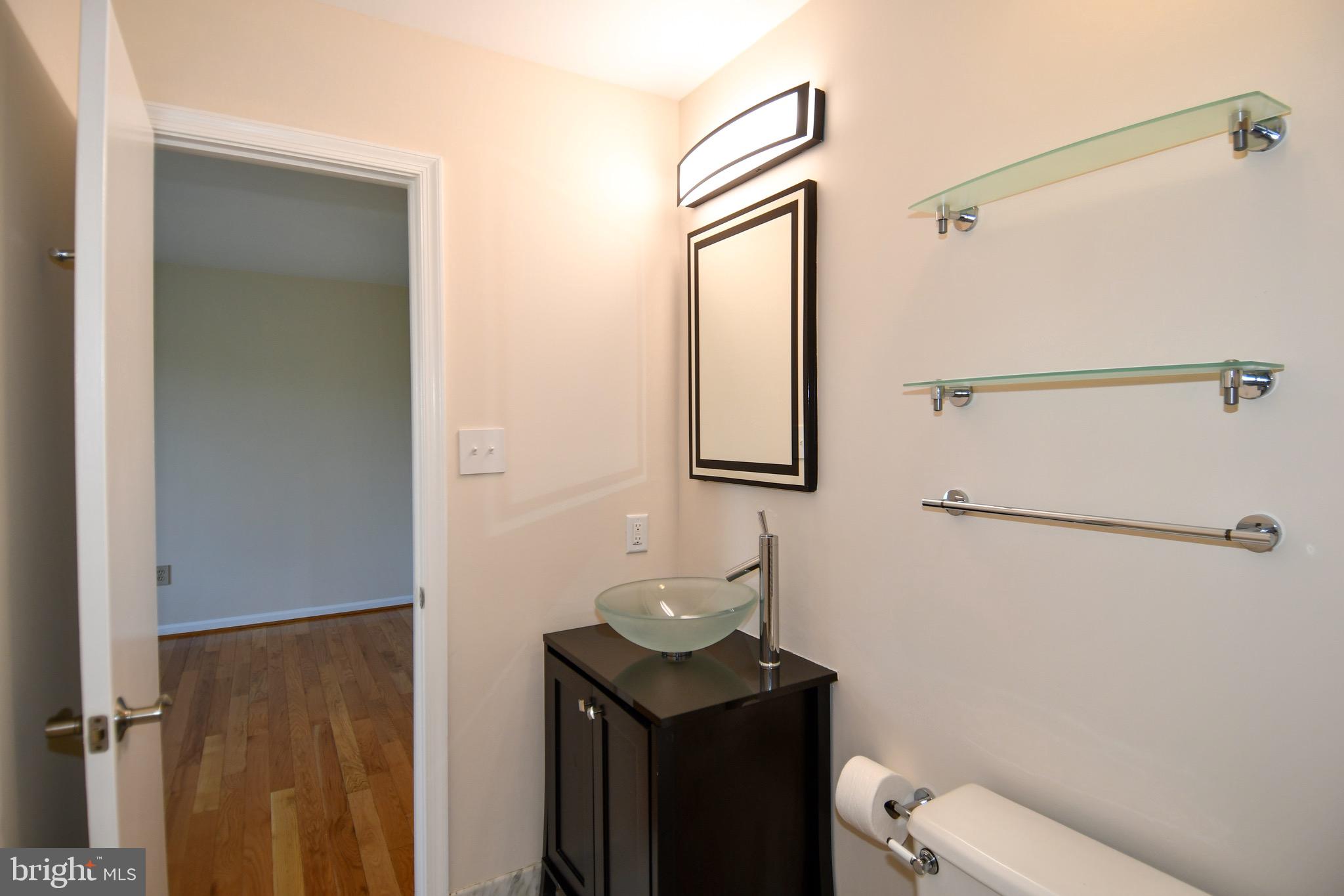 11061 Tottenham Lane Reston, VA 20194 - Photo 55 of 89