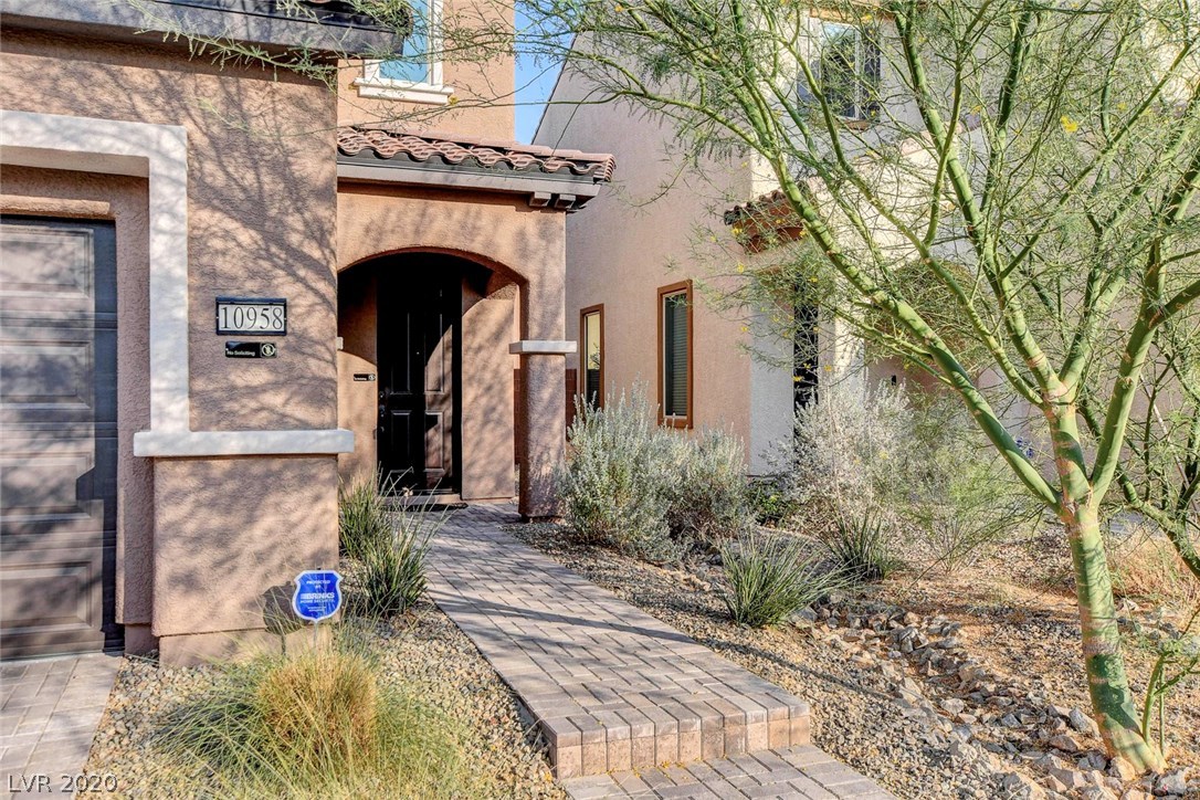 10958 Bluebell Basin Road Las Vegas, NV 89179 - Photo 4 of 45