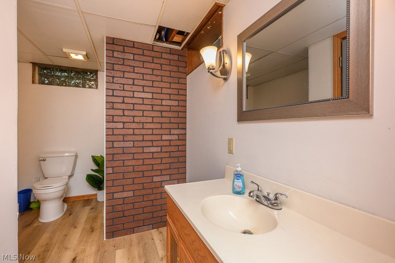 3912 Rolling Ridge Road Northeast Canton, OH 44721 - Photo 20 of 33 Lower lever bathroom