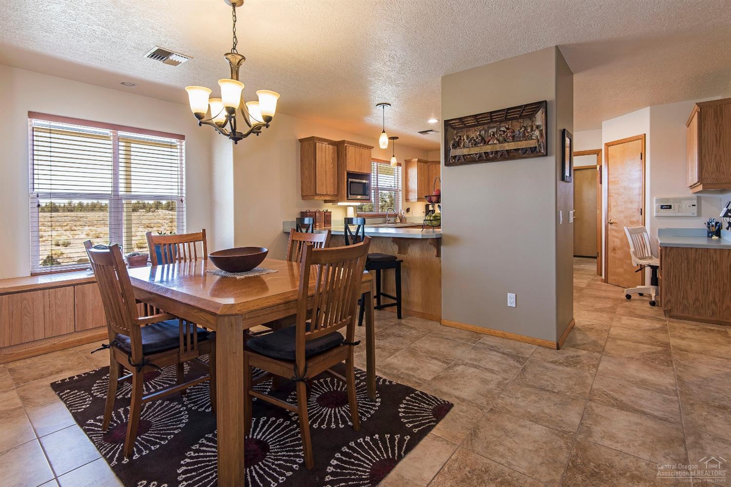 62060 Dodds Road Bend, OR 97701 - Photo 7 of 24 Additional Photo