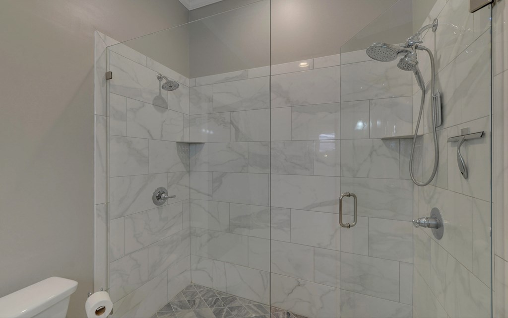 2465 Blue Ridge Drive Blue Ridge, GA 30513 - Photo 34 of 60 a bathroom with a shower