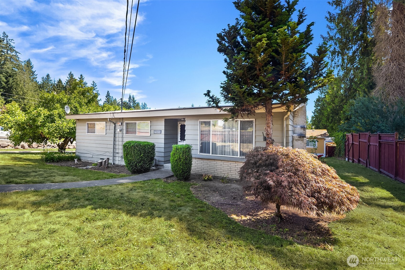 16727 1st Avenue Southeast Bothell, WA 98012 - Photo 2 of 10 Gallery Image 2
