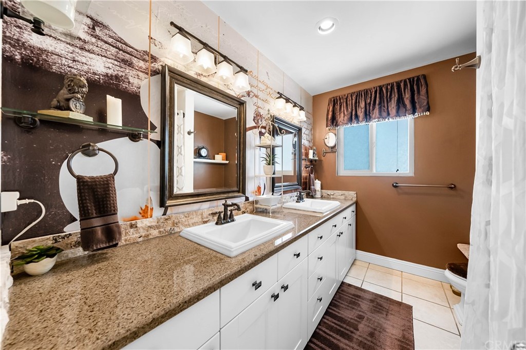 141 Corona Avenue, Unit 2 Long Beach, CA 90803 - Photo 17 of 23