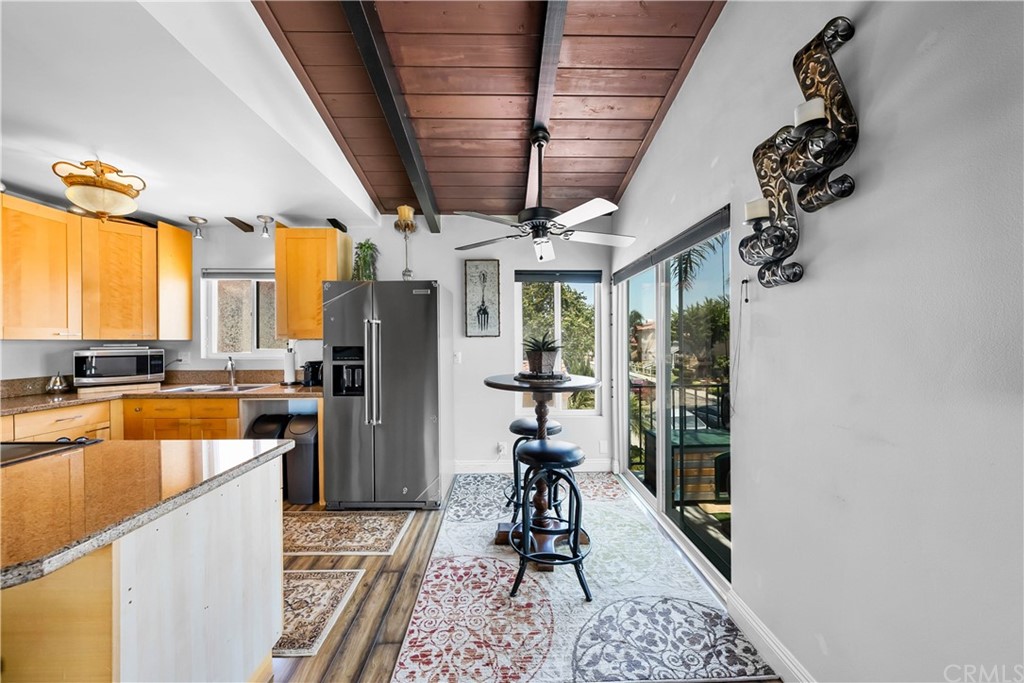 141 Corona Avenue, Unit 2 Long Beach, CA 90803 - Photo 6 of 23