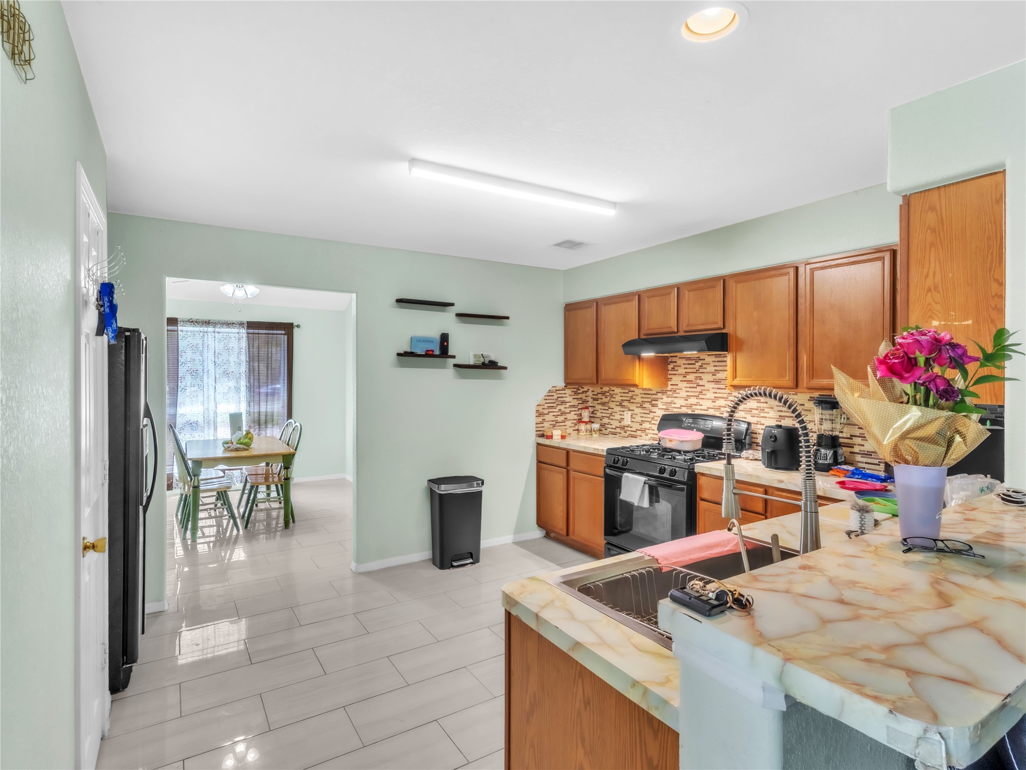 10515 Ince Lane Houston, TX 77040 - Photo 8 of 31 Kitchen
