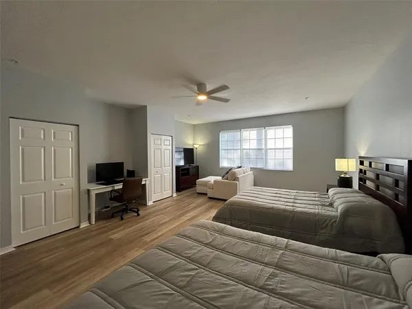 $1,800 | 3506 54th Drive West, Unit 205, Bradenton, FL 34210