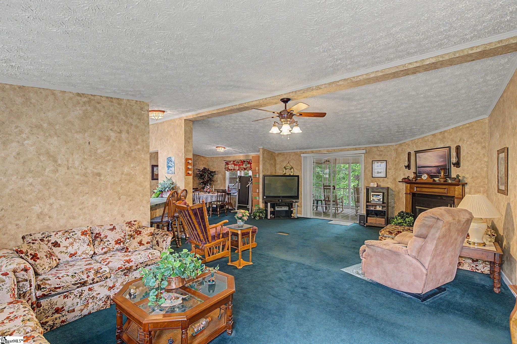 1754 Memorial Dr Extension Greer, SC 29651 - Photo 9 of 44