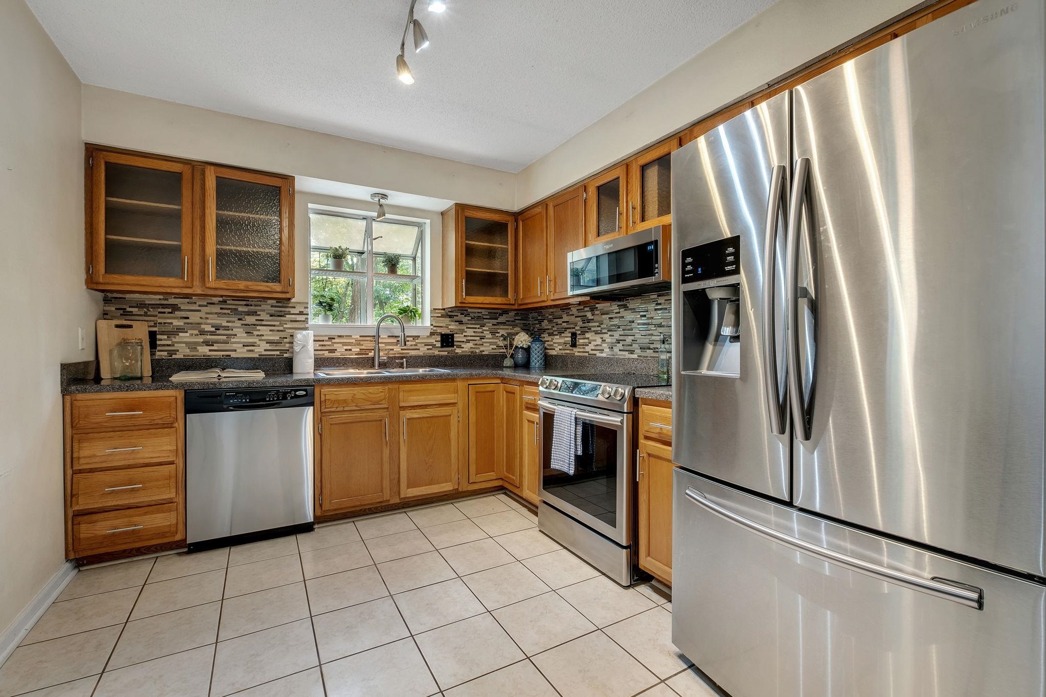8381 Hunters Ridge Trail Tallahassee, FL 32312 - Photo 12 of 27