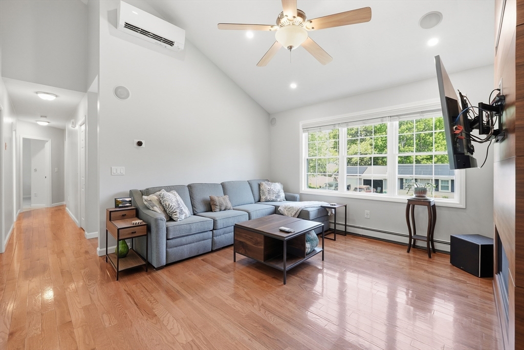 15 Primrose Street Worcester, MA 01604 - Photo 5 of 37