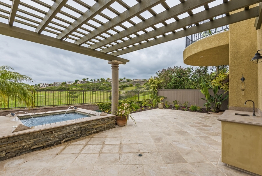 1356 Ranch Road Encinitas, CA 92024 - Photo 24 of 25 Custom spa with fountain features.