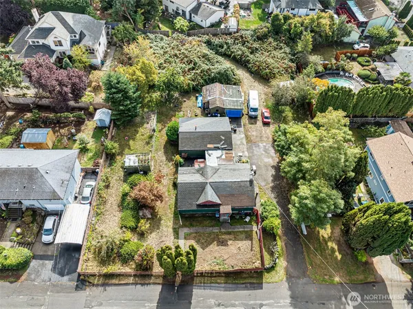 $995,000 | 2635 Southwest 104th Street, Seattle, WA 98146