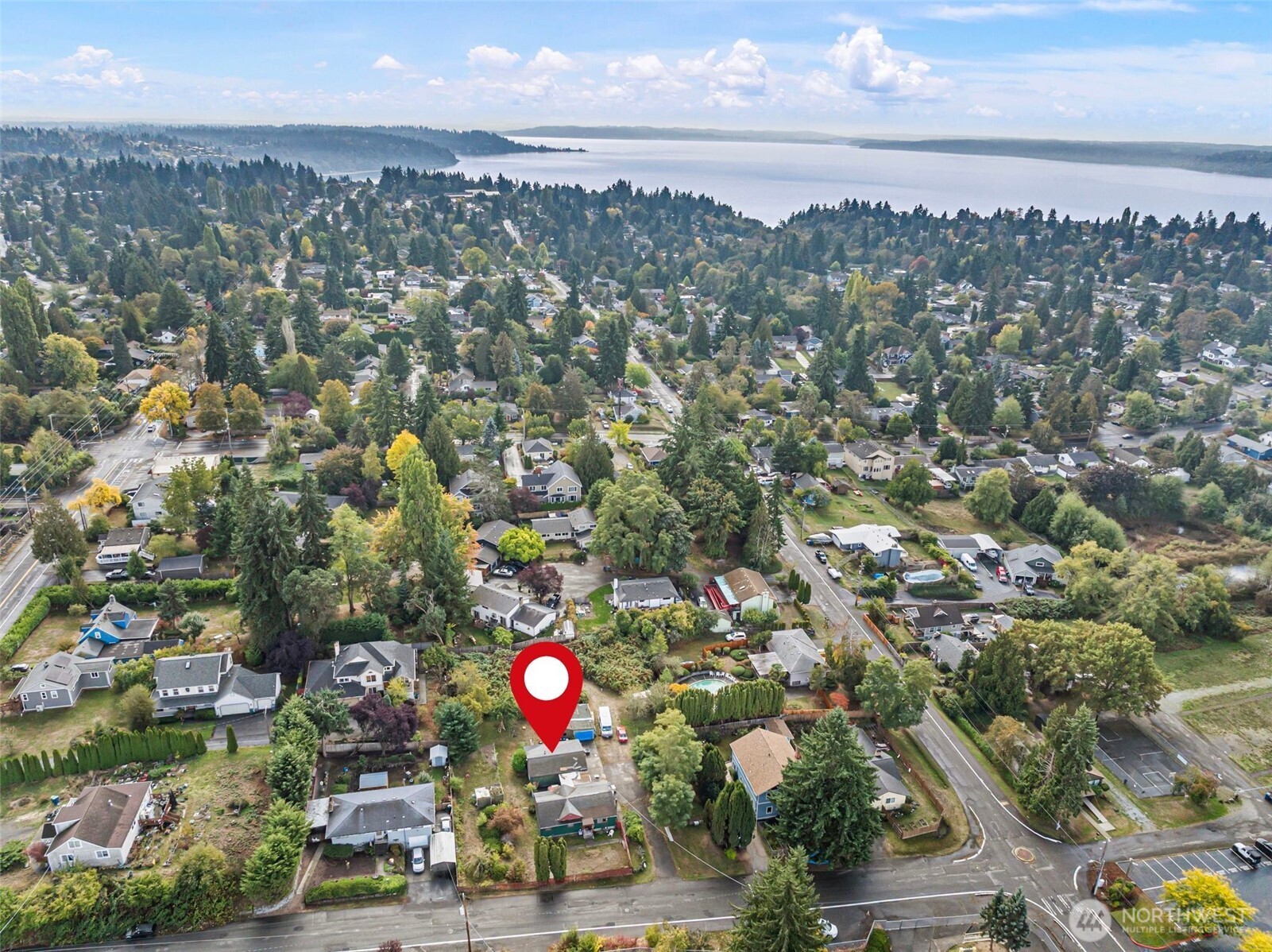 2635 Southwest 104th Street Seattle, WA 98146 - Photo 8 of 16