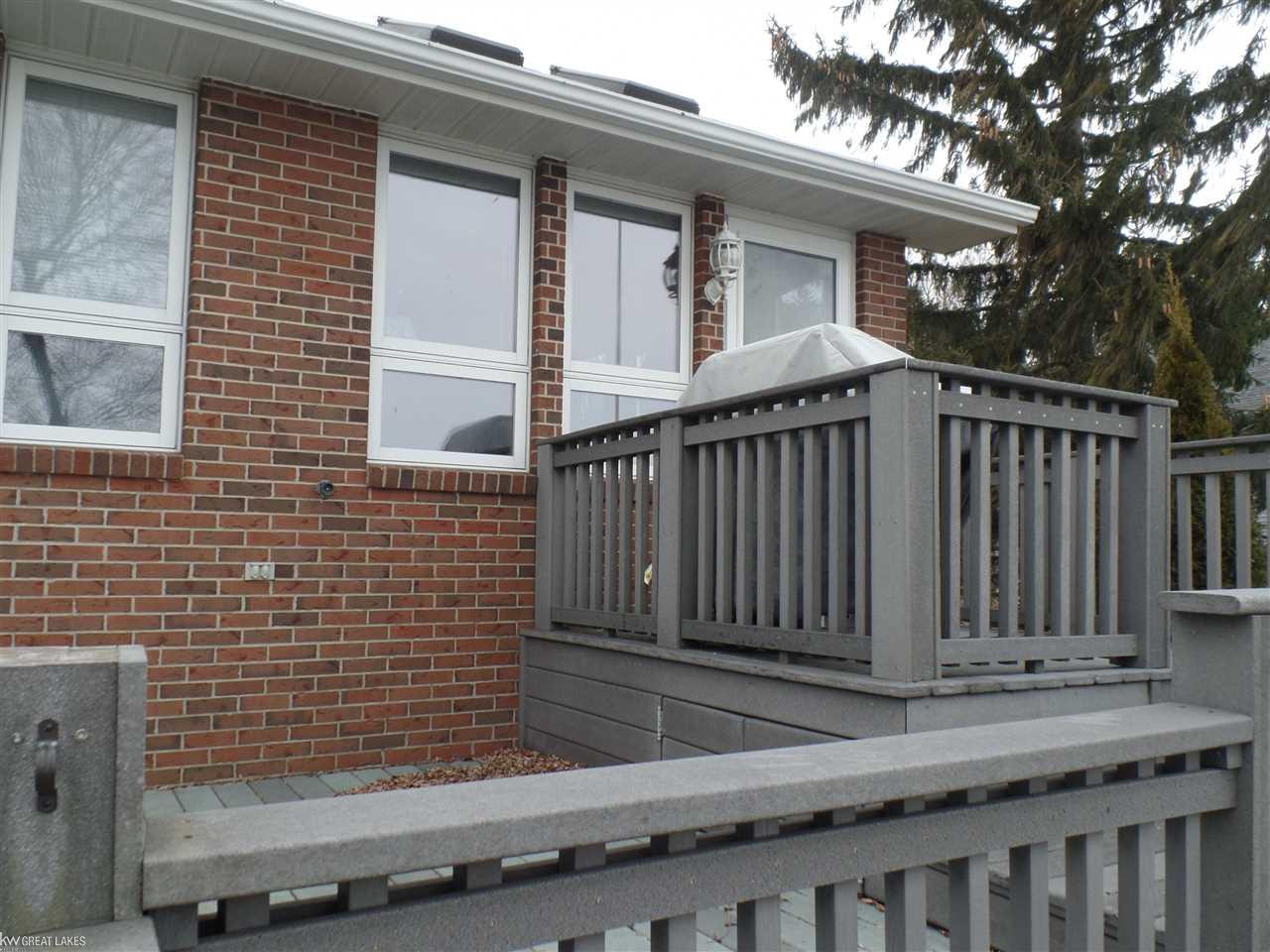 2564 North Lakeshore Road Carsonville, MI 48419 - Photo 55 of 60 31350368-54.JPG