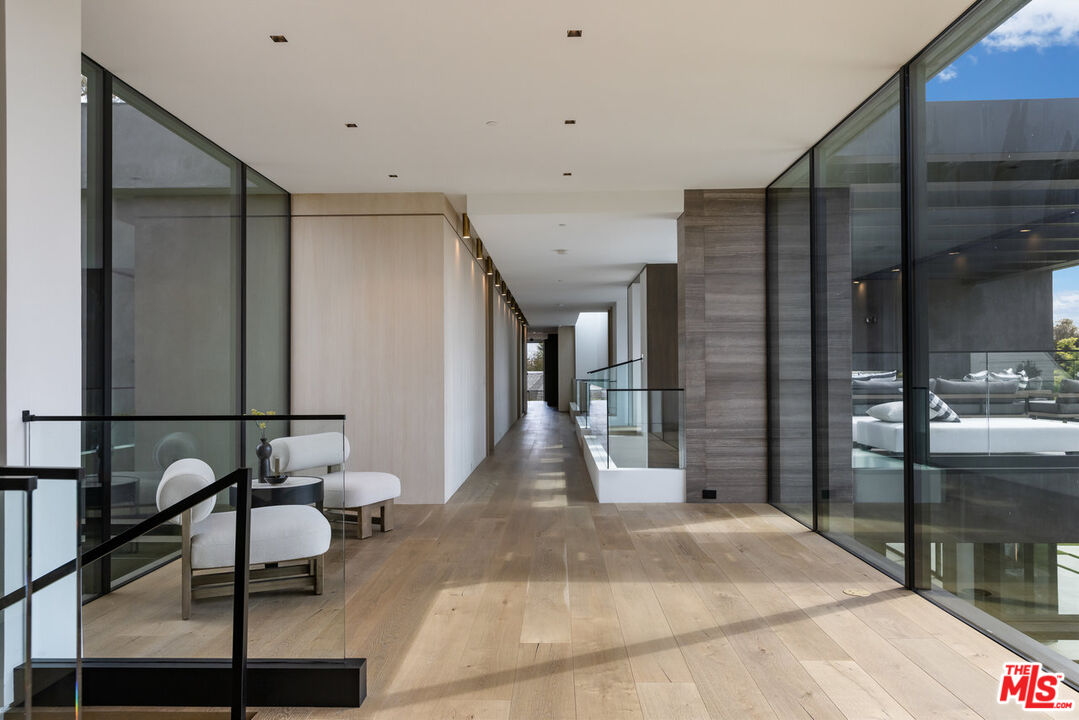 615 North Faring Road Los Angeles, CA 90077 - Photo 13 of 26