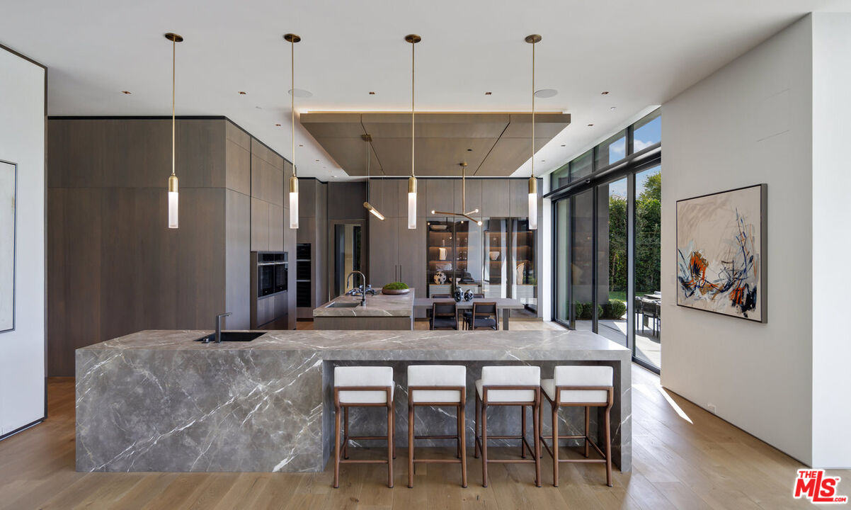 615 North Faring Road Los Angeles, CA 90077 - Photo 4 of 26