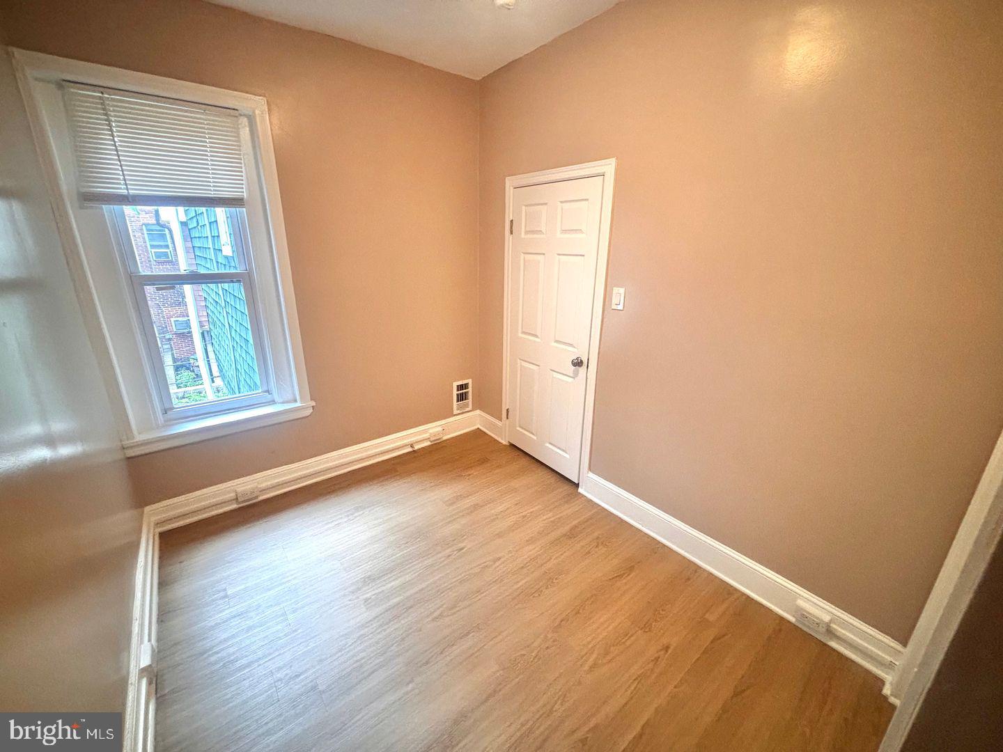 623 Fitzgerald Street Philadelphia, PA 19148 - Photo 18 of 21