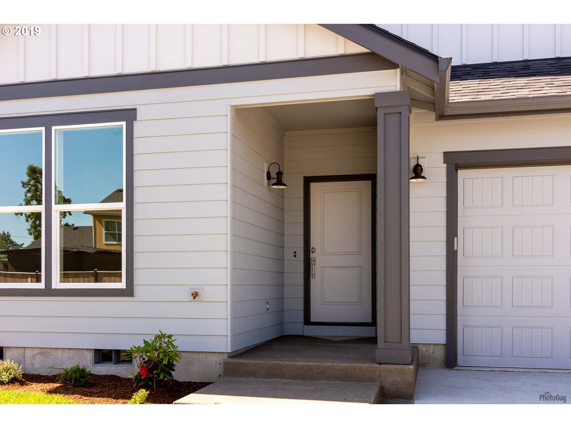 1068 West Olympic Street Springfield, OR 97477 - Photo 2 of 30
