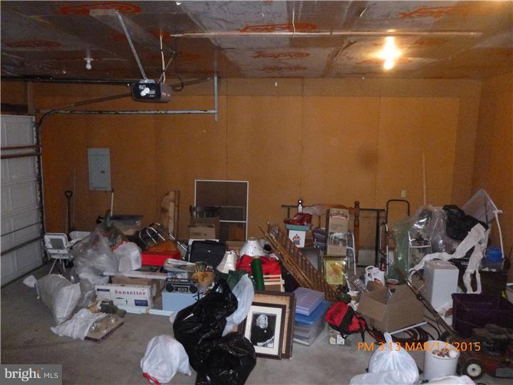 3474 Jackson Road Williamstown, NJ 08094 - Photo 13 of 15 Garage