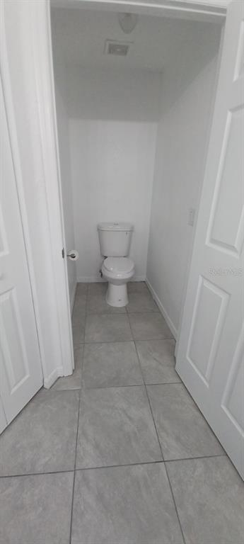 8799 Southwest 66th Avenue Ocala, FL 34476 - Photo 14 of 28 a bathroom with a sink