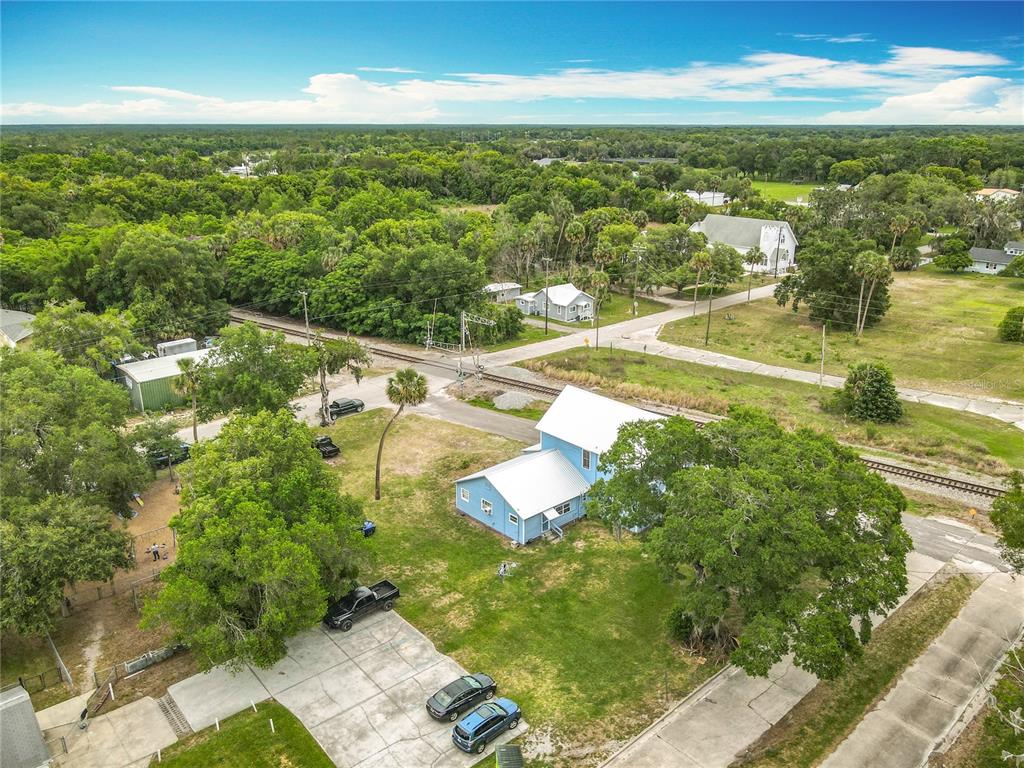 161 West 2nd Avenue Pierson, FL 32180 - Photo 19 of 31 a view of a city