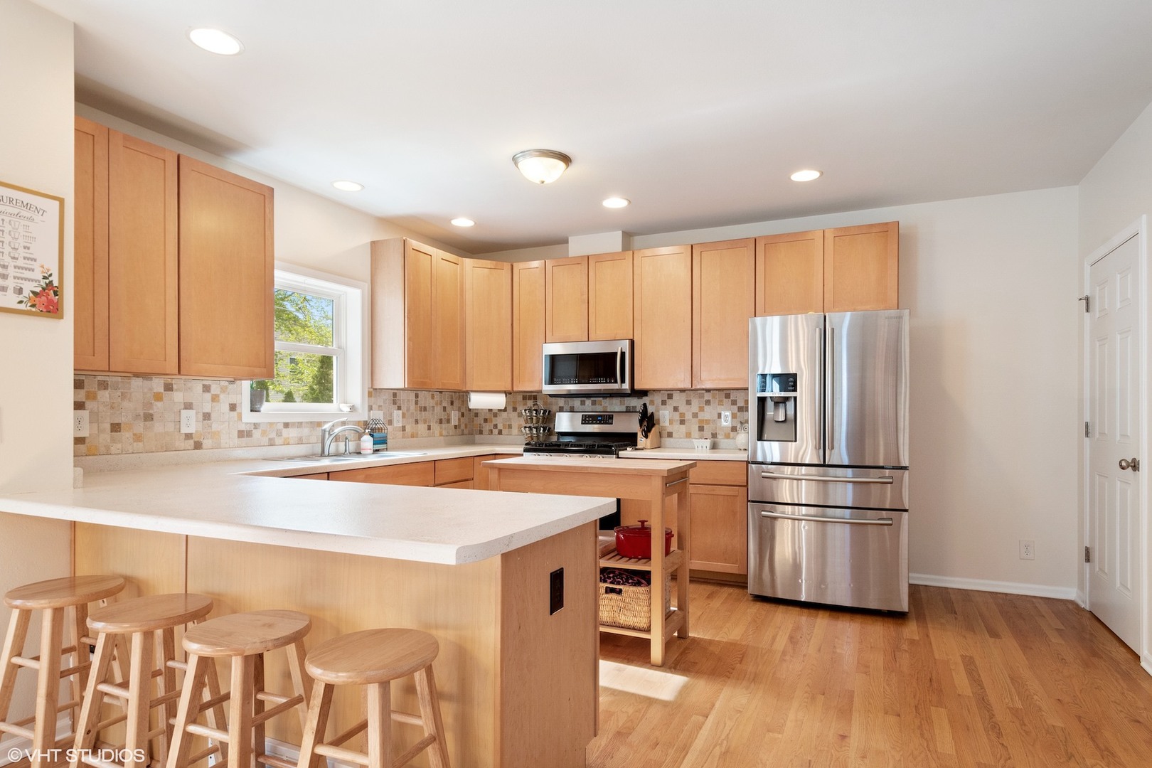 23691 North Cottage Road Lake Zurich, IL 60047 - Photo 4 of 20 Gallery Image 4