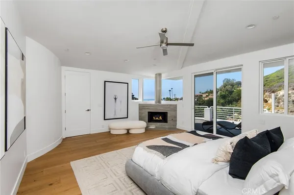 $4,695,000 | 547 Temple Hills Drive, Laguna Beach, CA 92651