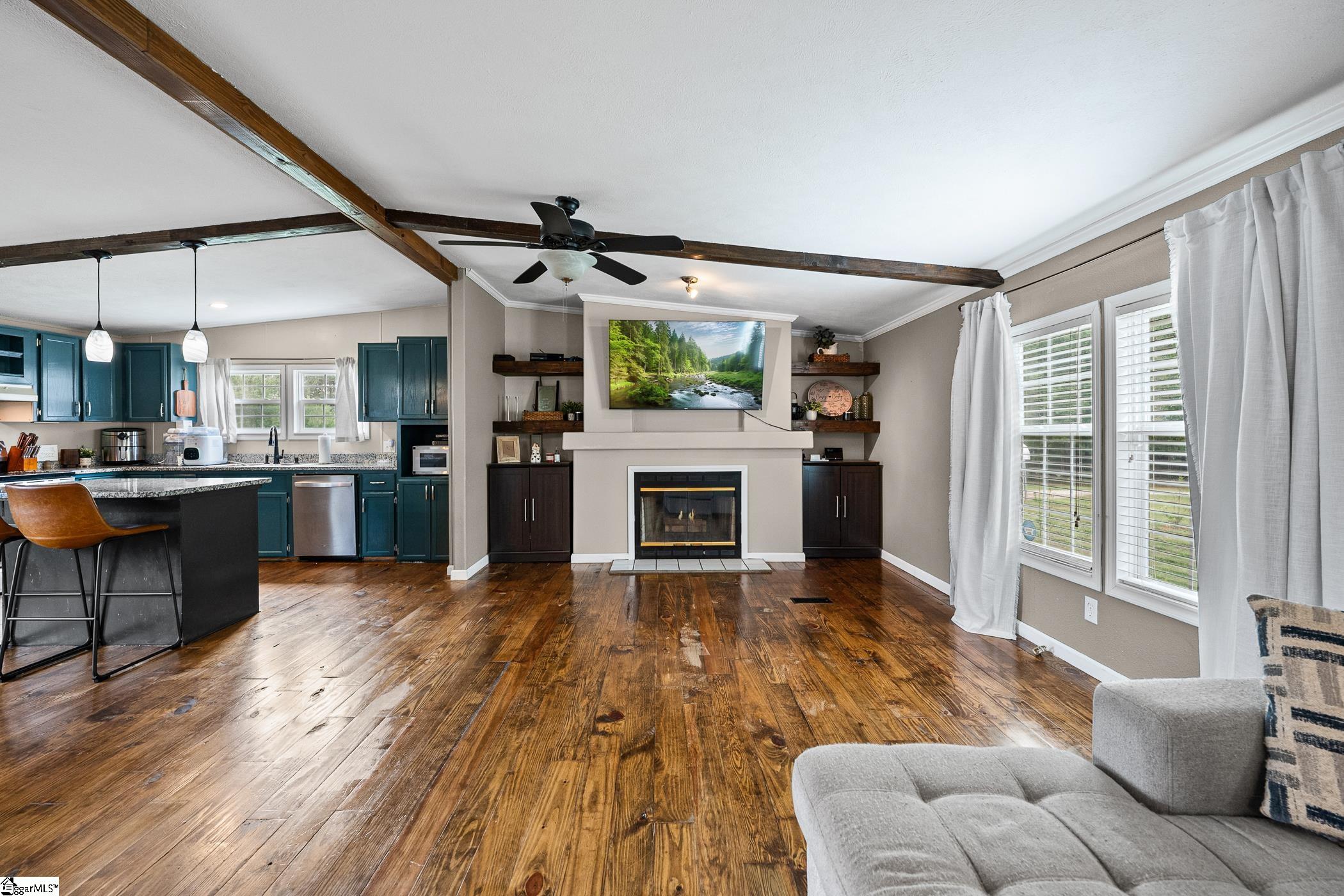 247 Perry Road Greer, SC 29651 - Photo 8 of 41
