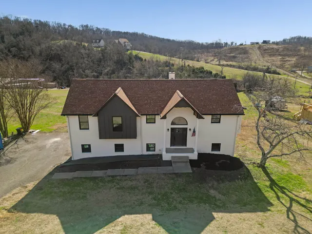 $639,000 | 1264 Old Highway 99, Columbia, TN 38401