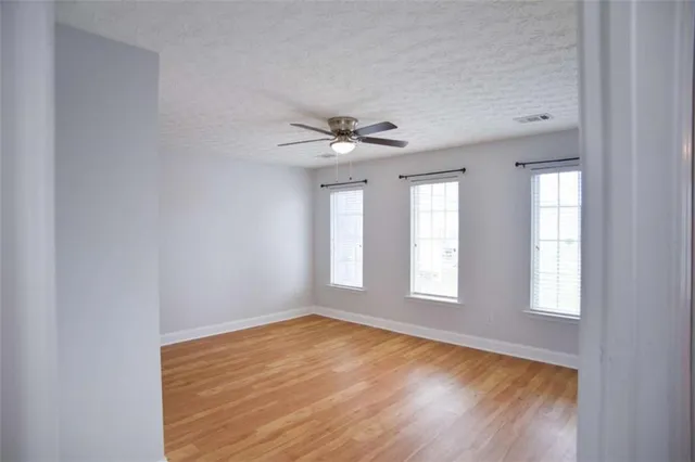 $339,900 | 6616 Splashwater Drive, Flowery Branch, GA 30542