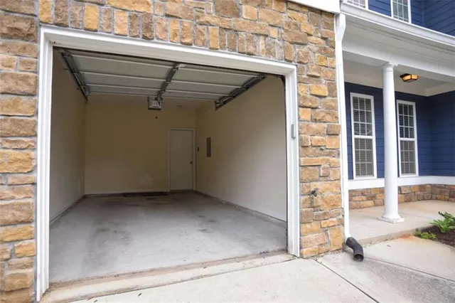 $339,900 | 6616 Splashwater Drive, Flowery Branch, GA 30542