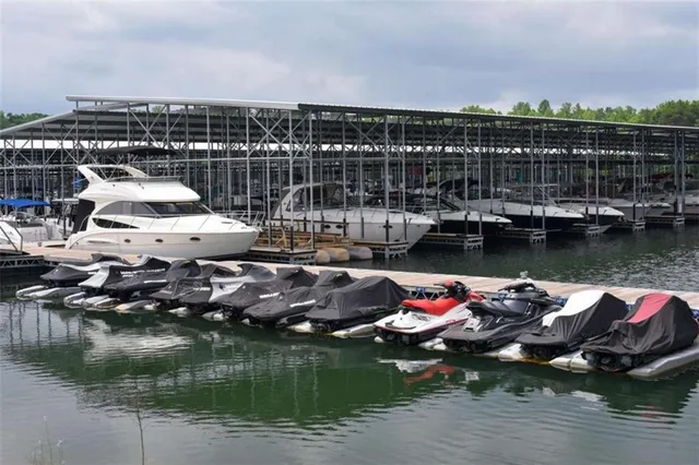 $339,900 | 6616 Splashwater Drive, Flowery Branch, GA 30542