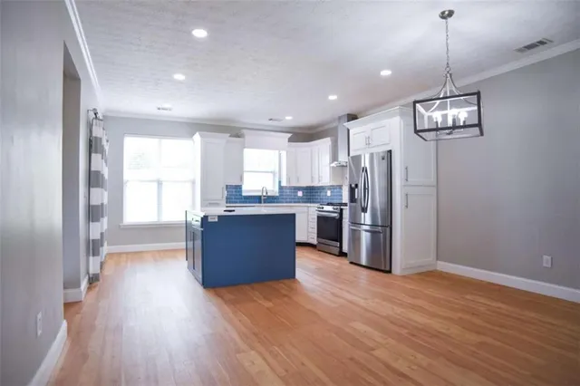 $339,900 | 6616 Splashwater Drive, Flowery Branch, GA 30542