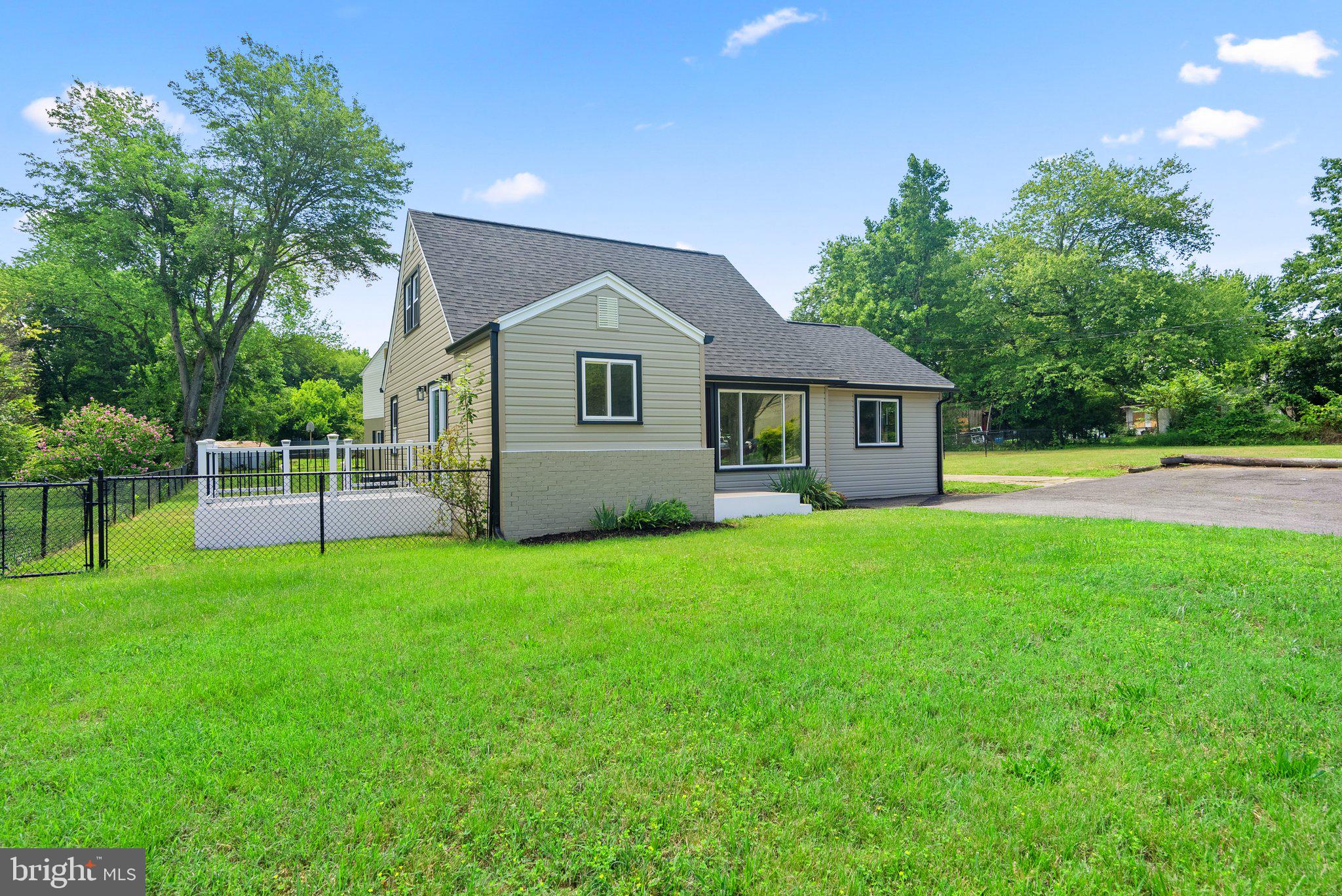 754 Farmington Road West Accokeek, MD 20607 - Photo 3 of 41