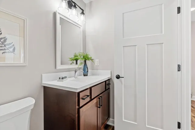 $389,900 | 2327 17th Avenue East, North St. Paul, MN 55109