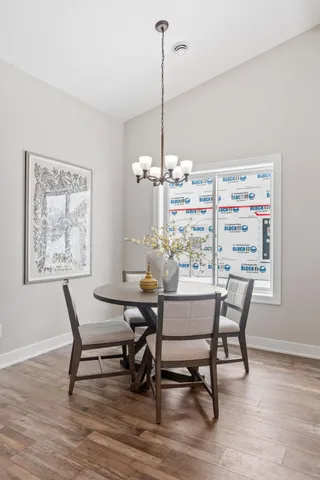 $389,900 | 2327 17th Avenue East, North St. Paul, MN 55109