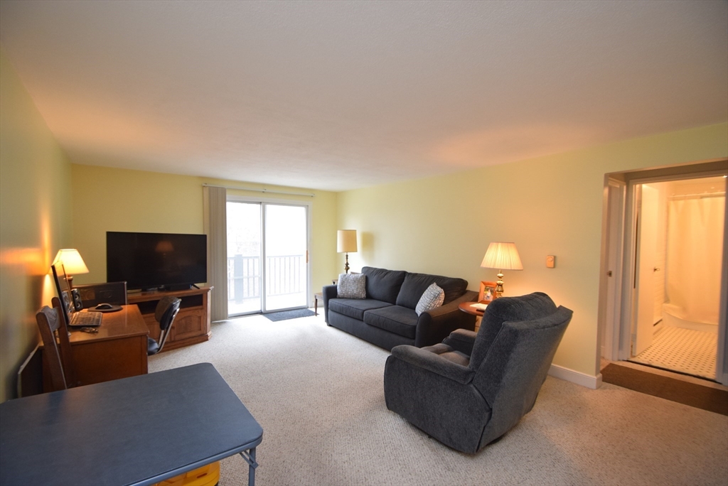 13 Walker Road, Unit 12 North Andover, MA 01845 - Photo 4 of 18