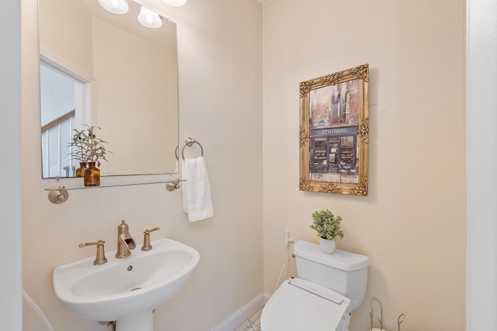 83 Pleasant Street Ayer, MA 01432 - Photo 17 of 41