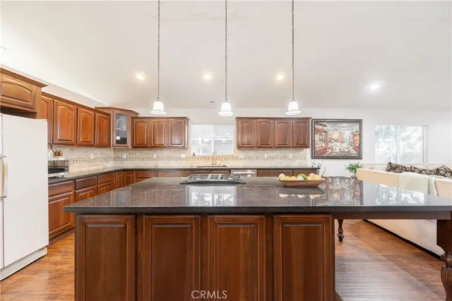 $1,295,000 | 7449-7451 Alabama Avenue, Canoga Park, CA 91303