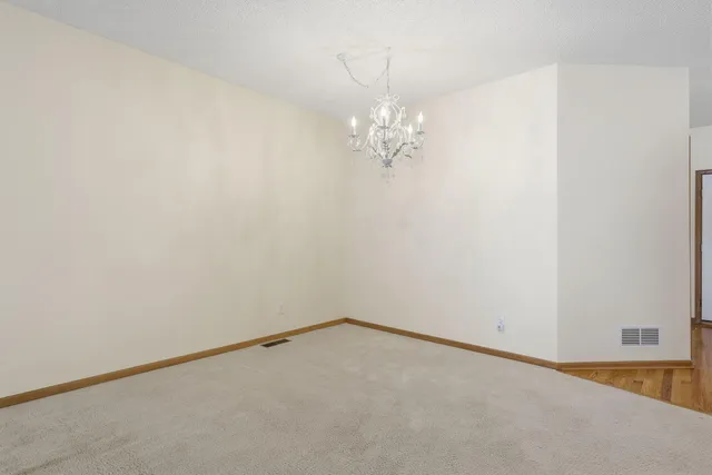 $299,900 | 20452 Cypress Drive, Farmington, MN 55024