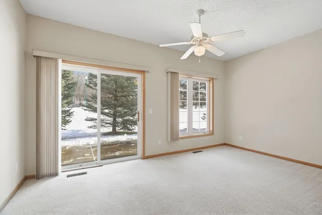 $299,900 | 20452 Cypress Drive, Farmington, MN 55024