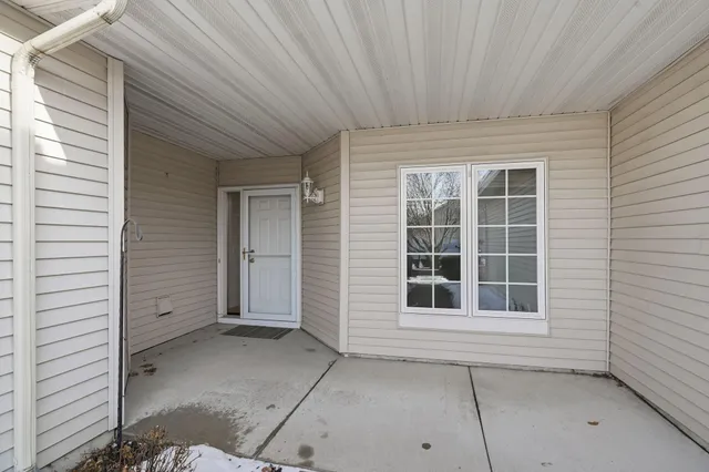 $299,900 | 20452 Cypress Drive, Farmington, MN 55024