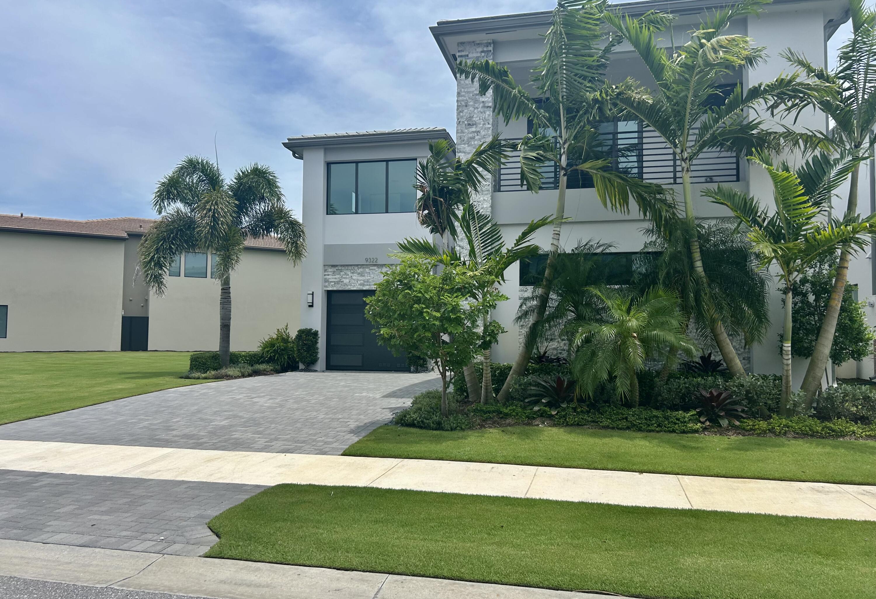 9322 Sunflower Mdw Road Boca Raton, FL 33434 - Photo 3 of 3 Front