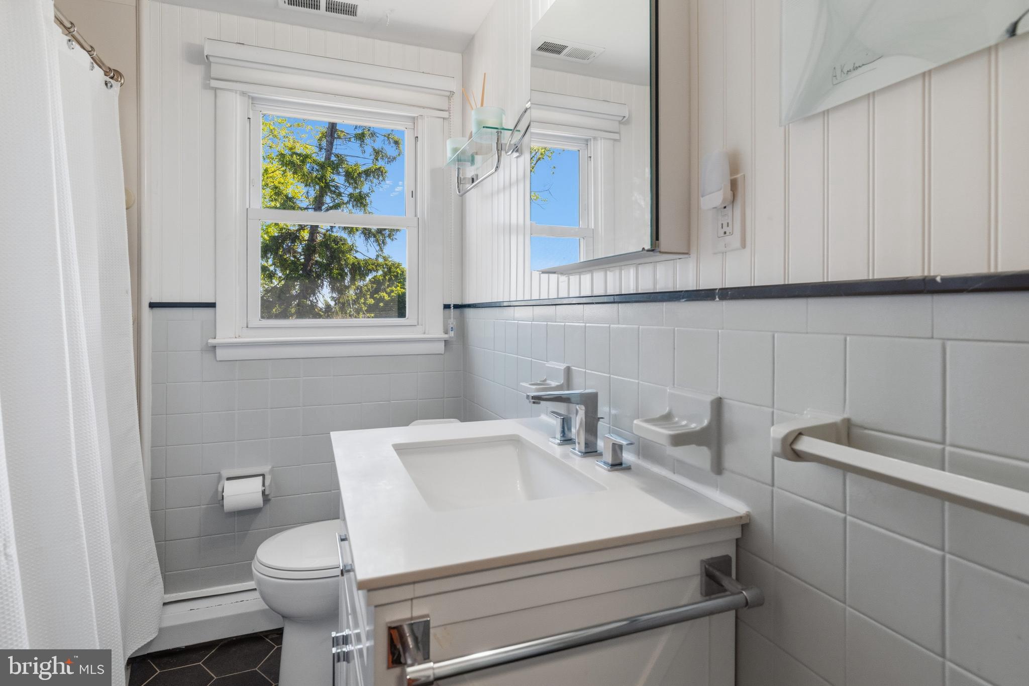 1519 Nevarc Road Warminster, PA 18974 - Photo 17 of 37 Hall Bathroom