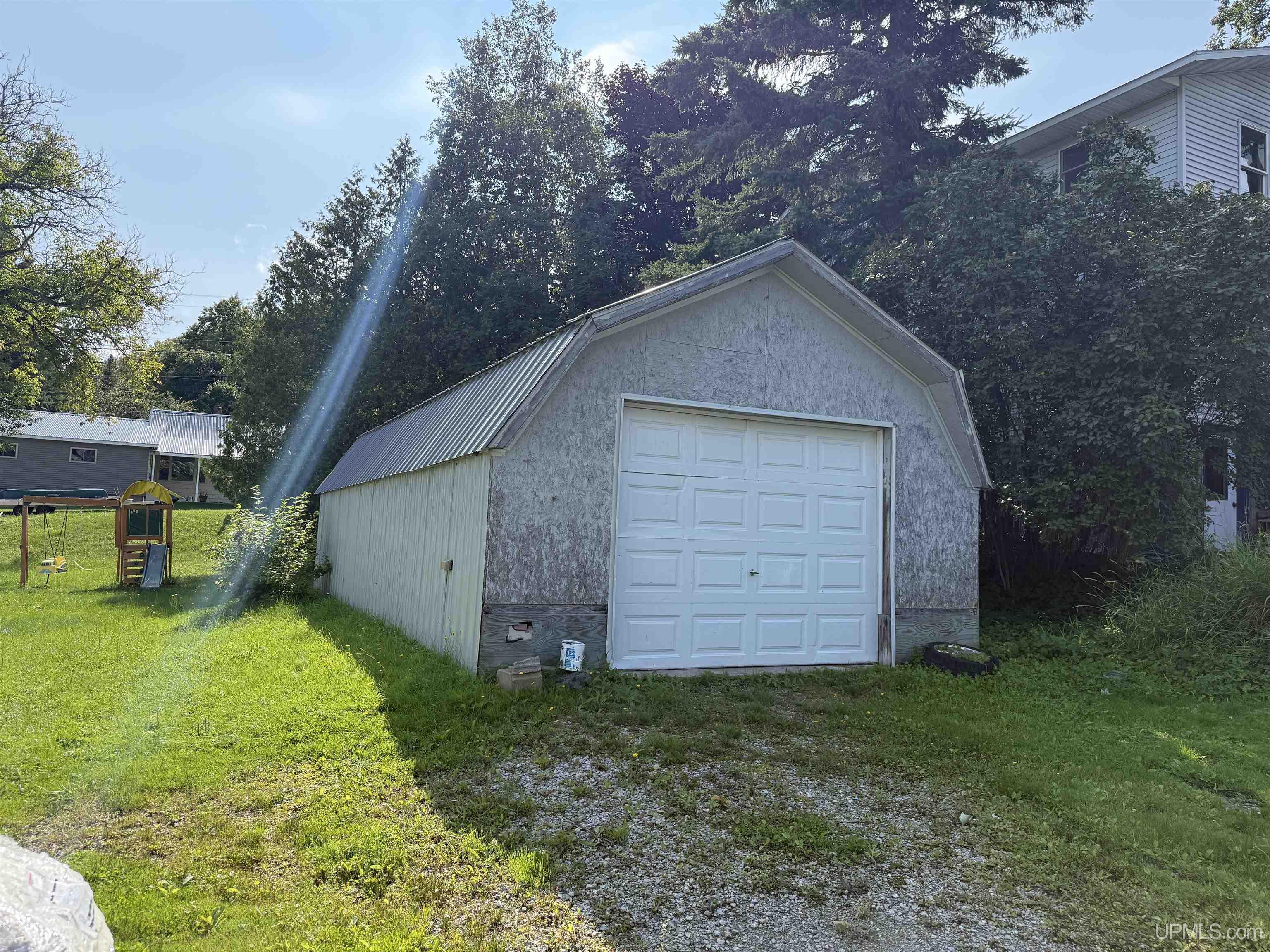 515 Prospect Street Munising, MI 49862 - Photo 24 of 25