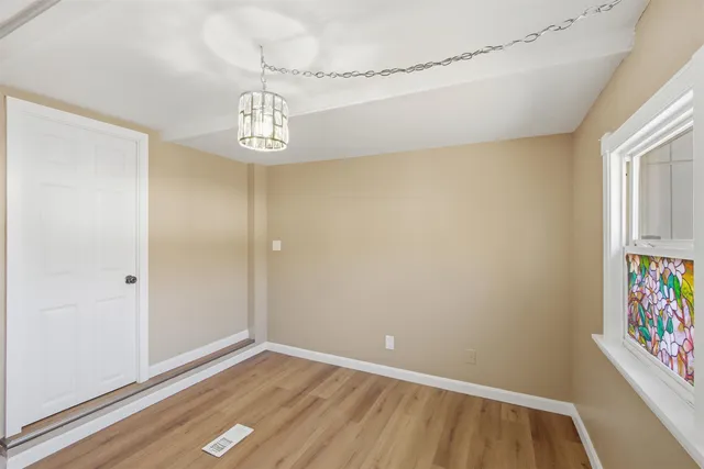 $170,000 | 174 South Stark Highway, Unit 1, Weare, NH 03281