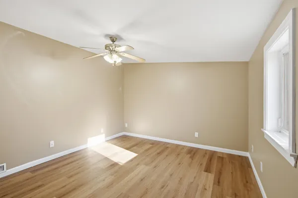 $159,900 | 174 South Stark Highway, Unit 1, Weare, NH 03281