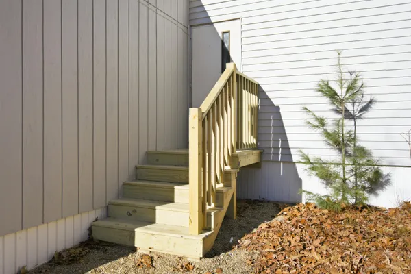 $159,900 | 174 South Stark Highway, Unit 1, Weare, NH 03281